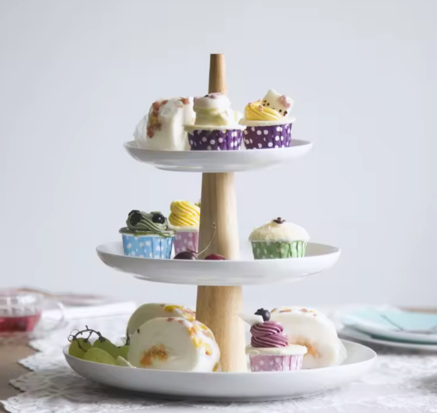 Soporte de Tres Niveles de Cerámica y Madera