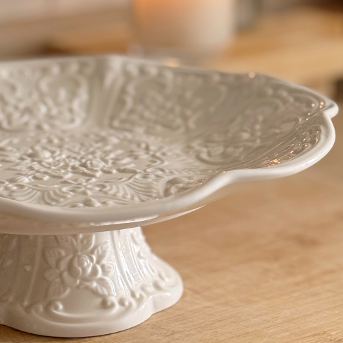 Pedestal de Cerámica con Relieve Floral  Paris.