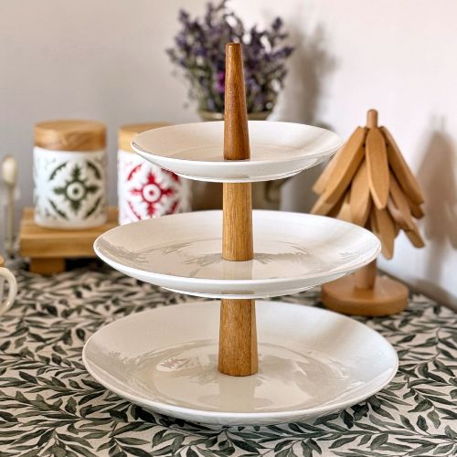 Soporte de Tres Niveles de  Cerámica y Madera